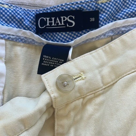 Chaps 8.5 in inseam Yellow Shorts - Picture 2 of 5